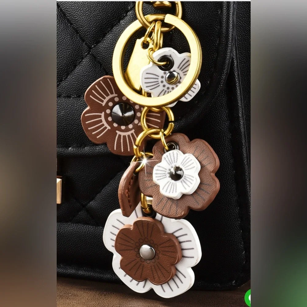 Floral Charm Keychain in Brown and White - Picture 4 of 4